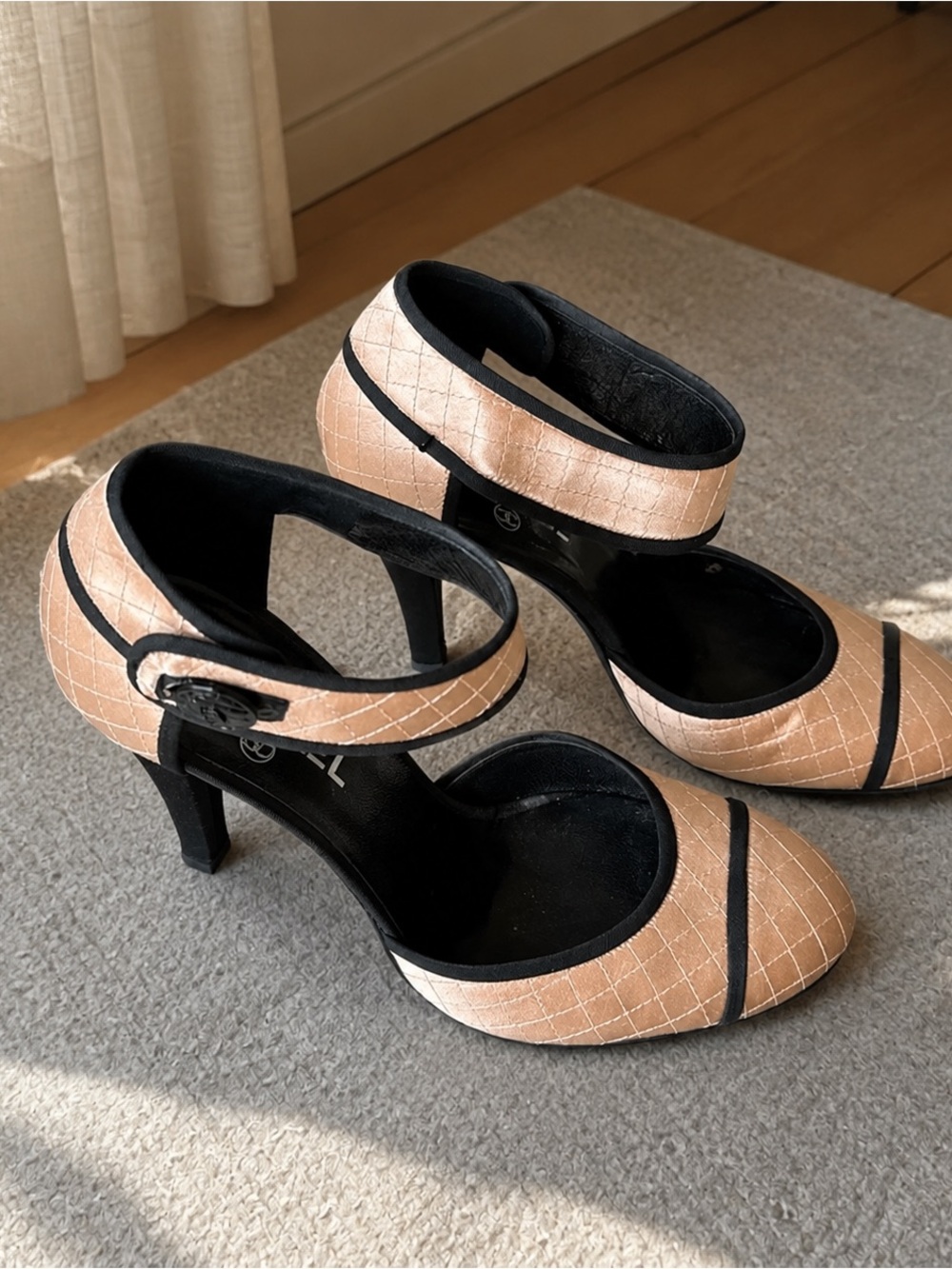 CHANEL Beige and Black Quilted Ankle-Strap Pumps - Picture 4 of 6